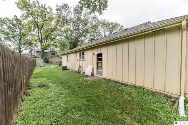 1806 Sherry Drive, Bellevue, NE 68005