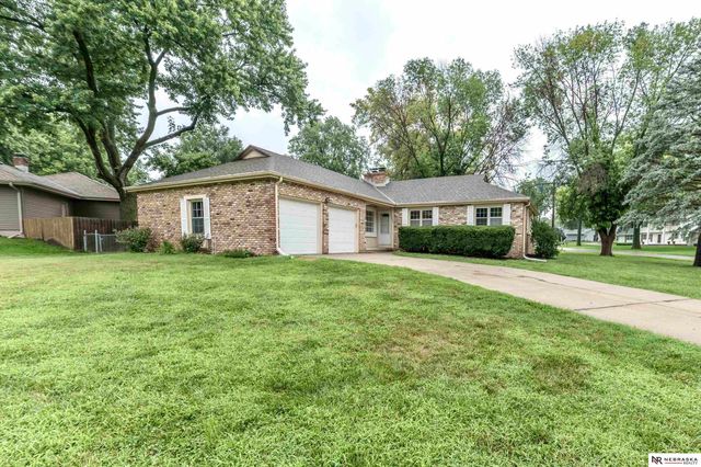 1806 Sherry Drive, Bellevue, NE 68005
