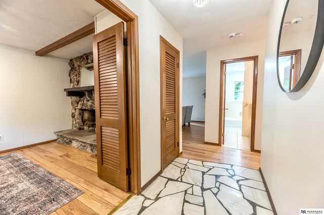 1806 Sherry Drive, Bellevue, NE 68005