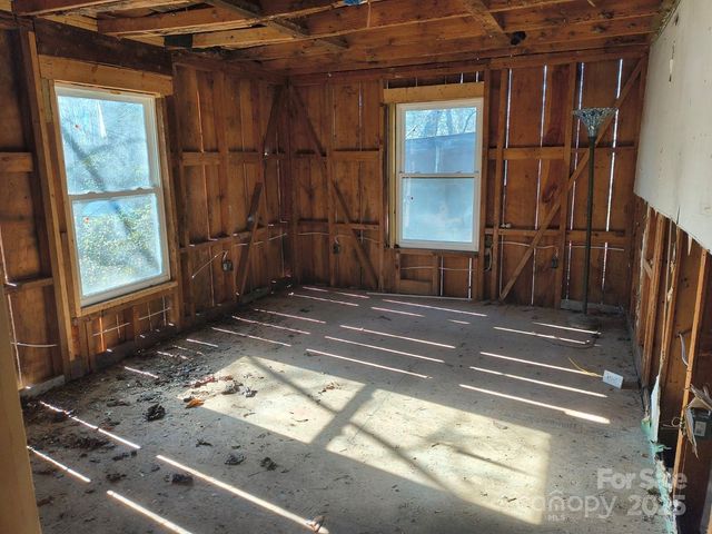 28 Pearl Street, Black Mountain, NC 28711