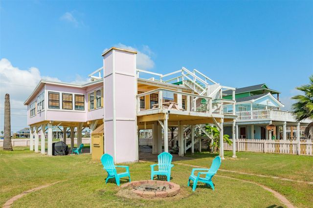 922 Seashell Drive, Freeport, TX 77541
