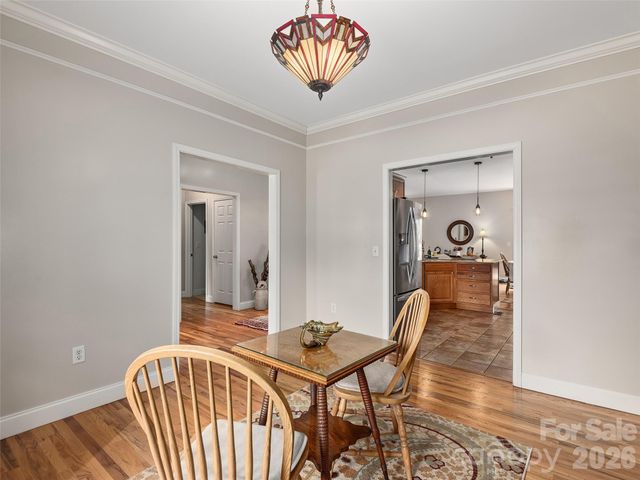 26 Lancaster Lane, Weaverville, NC 28787