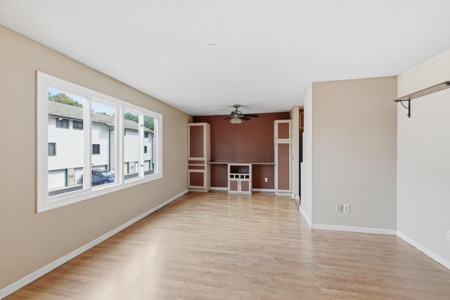 11430 Jay Street NW, Coon Rapids, MN 55433