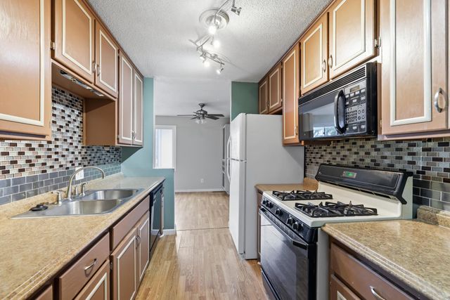 11430 Jay Street NW, Coon Rapids, MN 55433