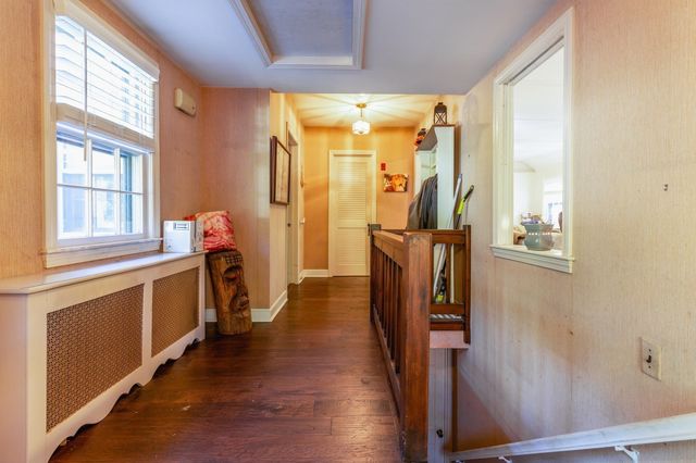 324 Sandwich St, Plymouth, MA 02360
