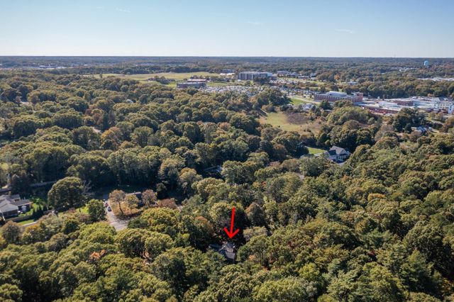 324 Sandwich St, Plymouth, MA 02360