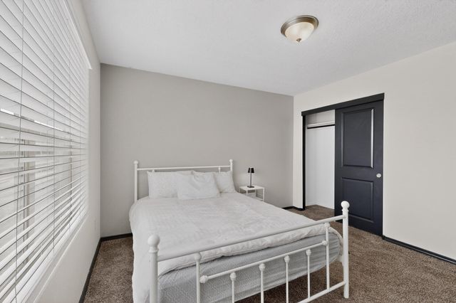 1838 Goldenflare Loop NE, Rio Rancho, NM 87144