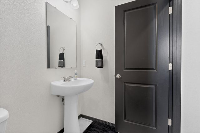 1838 Goldenflare Loop NE, Rio Rancho, NM 87144