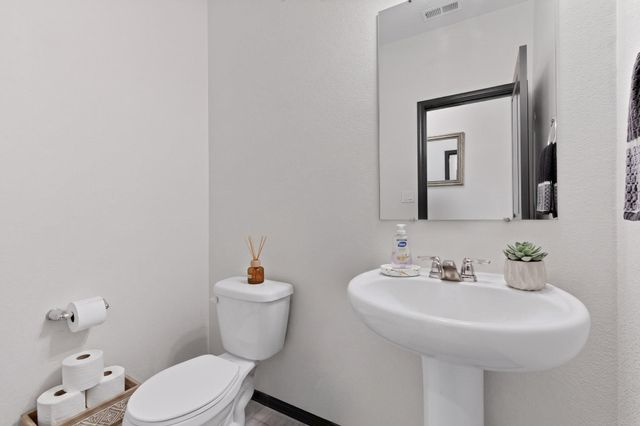 1838 Goldenflare Loop NE, Rio Rancho, NM 87144