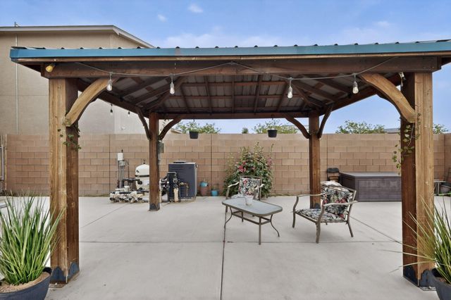 1838 Goldenflare Loop NE, Rio Rancho, NM 87144