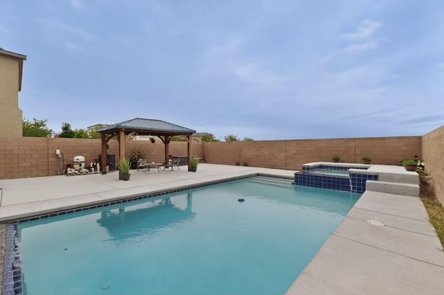 1838 Goldenflare Loop NE, Rio Rancho, NM 87144
