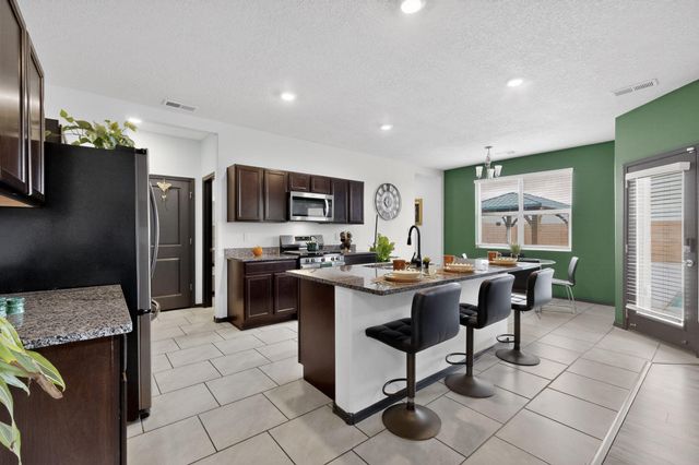 1838 Goldenflare Loop NE, Rio Rancho, NM 87144