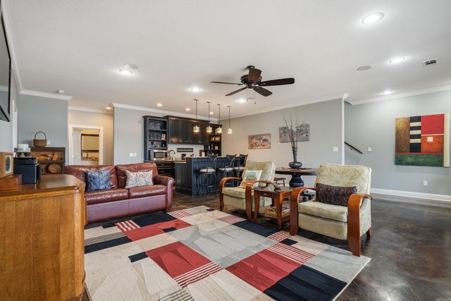 227 Long Island Drive, Hot Springs, AR 71913