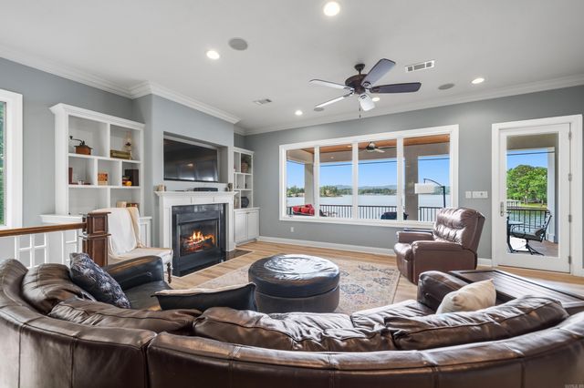 227 Long Island Drive, Hot Springs, AR 71913