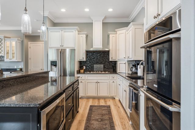 227 Long Island Drive, Hot Springs, AR 71913