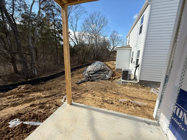 1523 Mountain View Dr, Lebanon, TN 37090