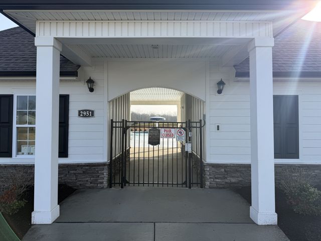 1523 Mountain View Dr, Lebanon, TN 37090