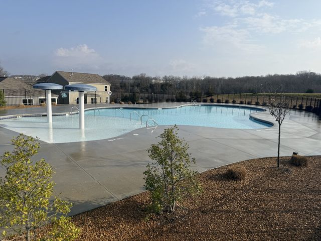 1523 Mountain View Dr, Lebanon, TN 37090