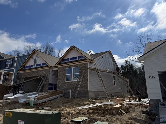 1523 Mountain View Dr, Lebanon, TN 37090