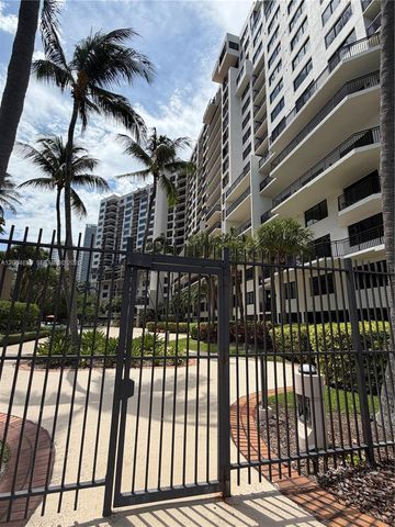 540 Brickell Key Drive 617, Miami, FL 33131