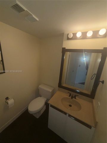540 Brickell Key Drive 617, Miami, FL 33131
