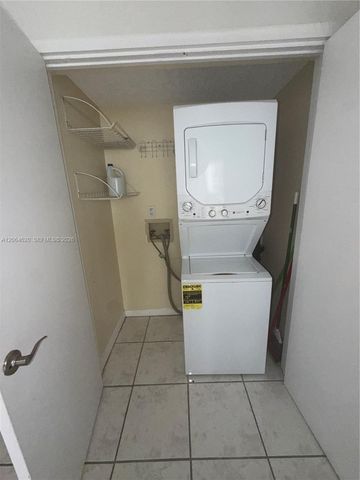 540 Brickell Key Drive 617, Miami, FL 33131