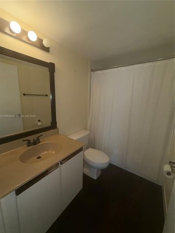 540 Brickell Key Drive 617, Miami, FL 33131
