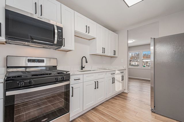 512 Sehring Street, Joliet, IL 60436