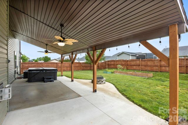 181 Alligator Drive, Fletcher, NC 28732