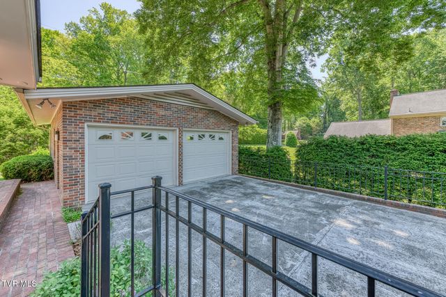 1013 King Richard Boulevard, Johnson City, TN 37604