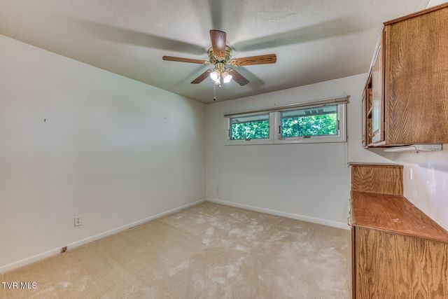 1013 King Richard Boulevard, Johnson City, TN 37604
