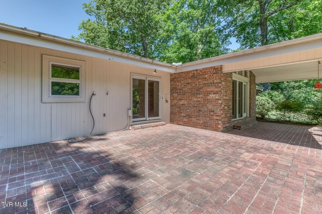 1013 King Richard Boulevard, Johnson City, TN 37604