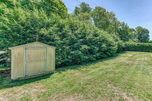 1013 King Richard Boulevard, Johnson City, TN 37604