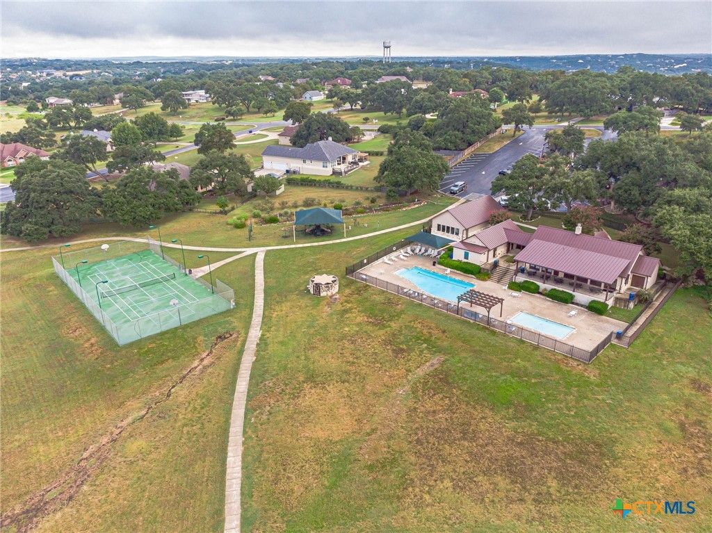 Image 44 of property listing at 105 Windcliff Way, New Braunfels, TX 78132