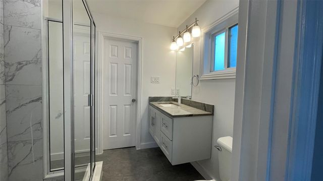 2931 Ivandell Avenue, Dallas, TX 75211