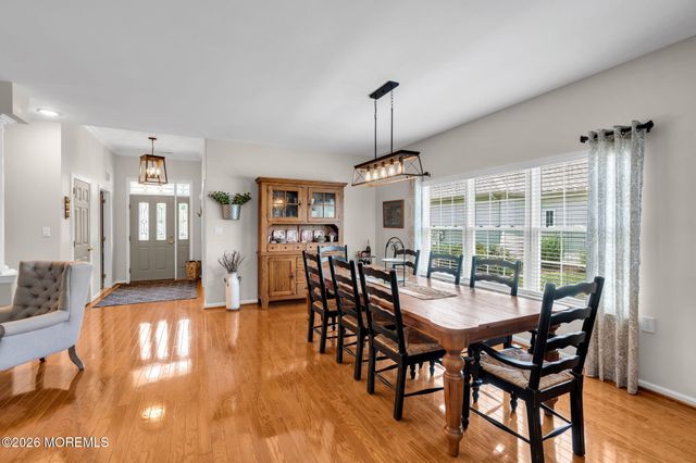 14 Vecchio Road, Manchester, NJ 08759