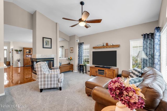 14 Vecchio Road, Manchester, NJ 08759