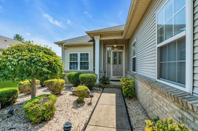14 Vecchio Road, Manchester, NJ 08759