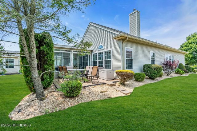 14 Vecchio Road, Manchester, NJ 08759
