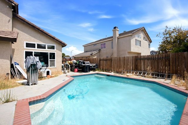 4722 E Avenue R4, Palmdale, CA 93552