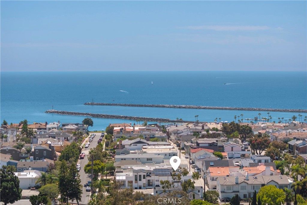 321 Larkspur Avenue 1/2, Corona Del Mar, CA 92625 — photo 3