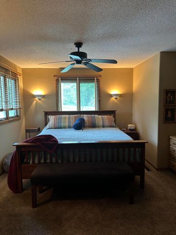 1889 JENNINGS Avenue, Council Bluffs, IA 51503