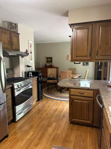 1889 JENNINGS Avenue, Council Bluffs, IA 51503