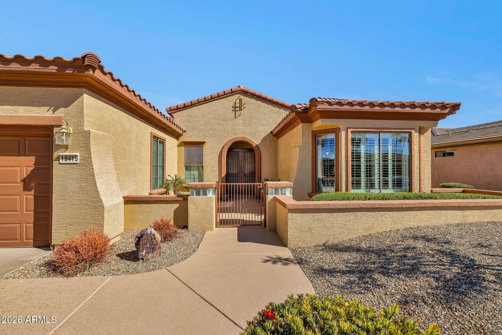 19415 N PONDEROSA Court, Surprise, AZ 85387 — photo 2