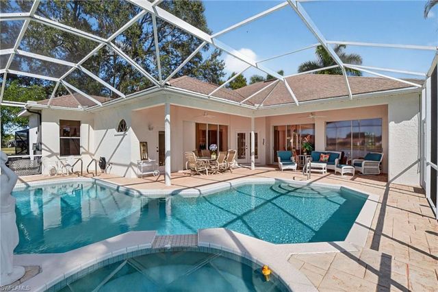 6687 Huntley LN S, Naples, FL 34104