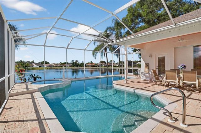 6687 Huntley LN S, Naples, FL 34104