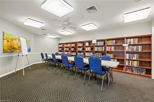 6687 Huntley LN S, Naples, FL 34104