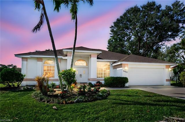 6687 Huntley LN S, Naples, FL 34104