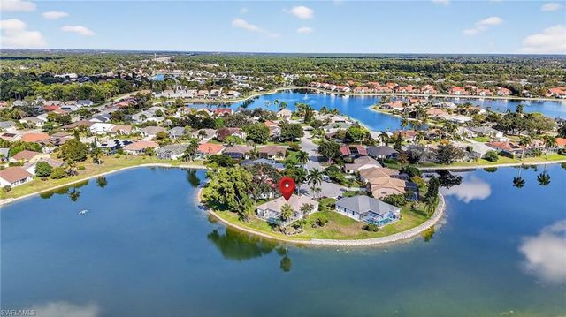 6687 Huntley LN S, Naples, FL 34104