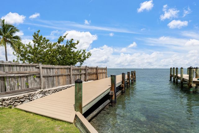82260 Overseas Highway, Upper Matecumbe Key Islamorada, FL 33036